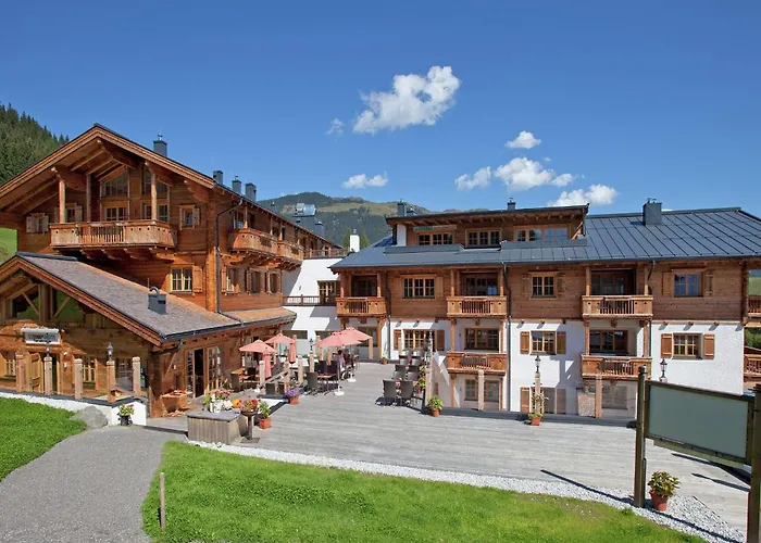 In Mittersill Near Bus & Slopes アパート